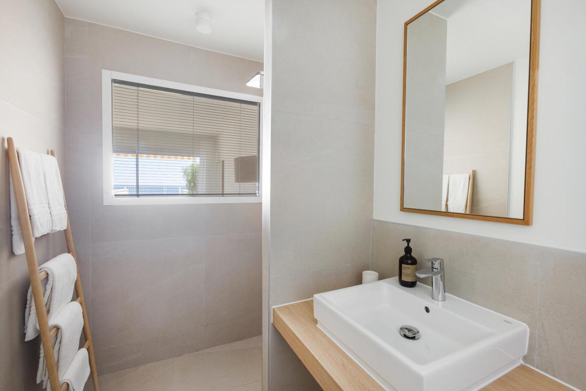 Belle Vue Hotel Cavalaire-sur-Mer Ngoại thất bức ảnh