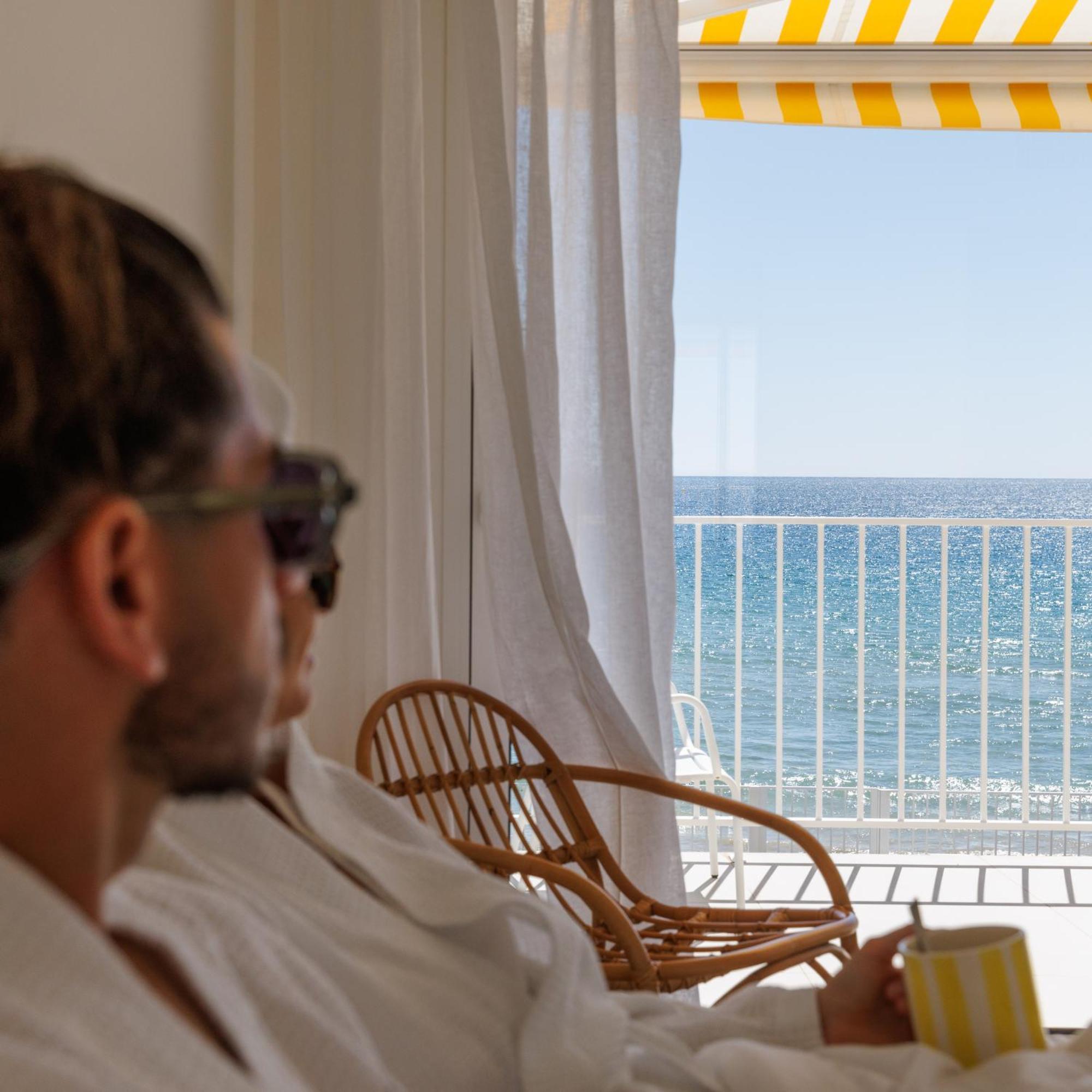 Belle Vue Hotel Cavalaire-sur-Mer Ngoại thất bức ảnh