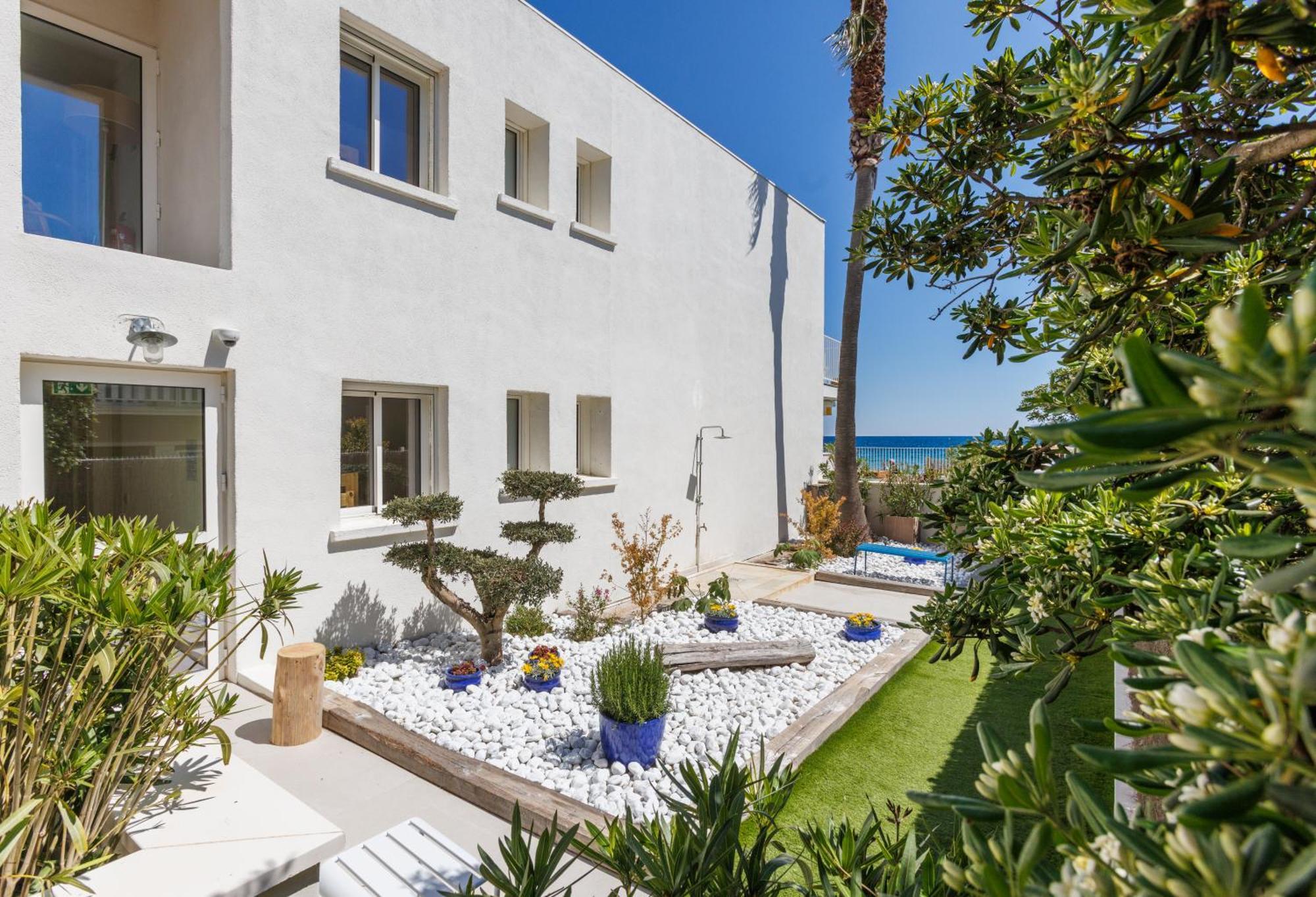 Belle Vue Hotel Cavalaire-sur-Mer Ngoại thất bức ảnh